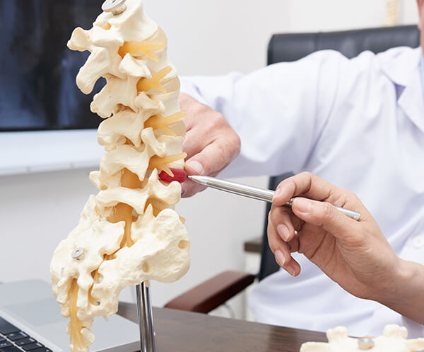 Minimally Invasive vs Open Spine Surgery